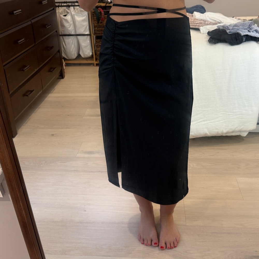 Abercrombie & Fitch Black Midi Skirt